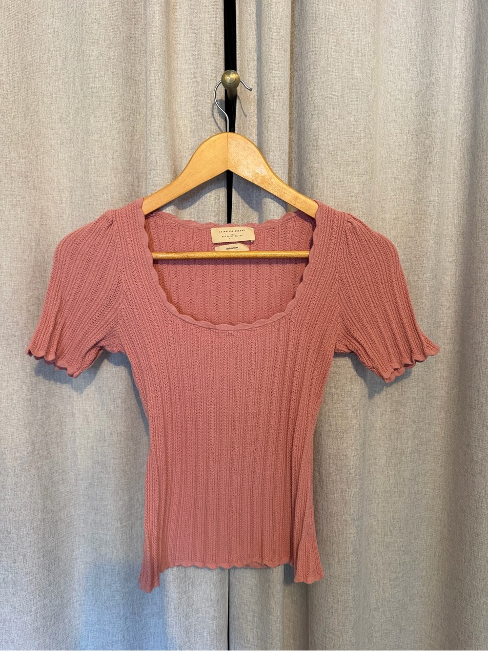 Sezane Dusty Rose Ribbed Scoop-Neck Short Sleeve Top